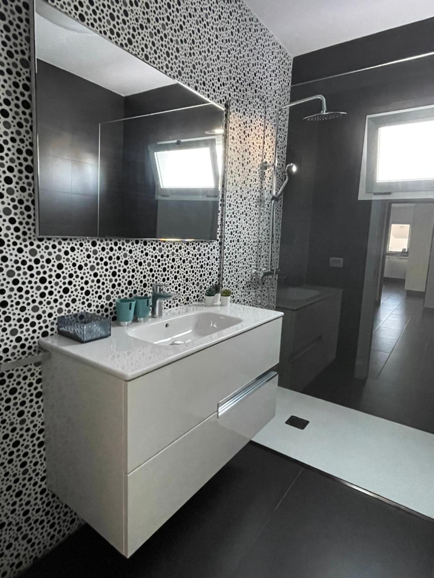 Villa Grey By Vulcano Homes Tahiche Luaran gambar